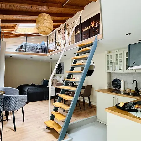 Apartment Moondayhomes - Toplocation I 4persons I Gallery Maisonette Boutique Pera
