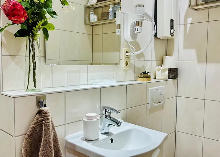 Moondayhomes - Toplocation I 4persons I Gallery Maisonette Boutique Pera Апартаменты *