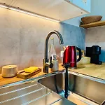 Moondayhomes - Toplocation I 4persons I Gallery Maisonette Boutique Pera 아파트