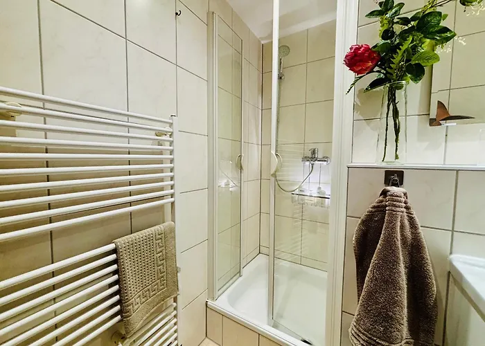 Moondayhomes - Toplocation I 4persons I Gallery Maisonette Boutique Pera *