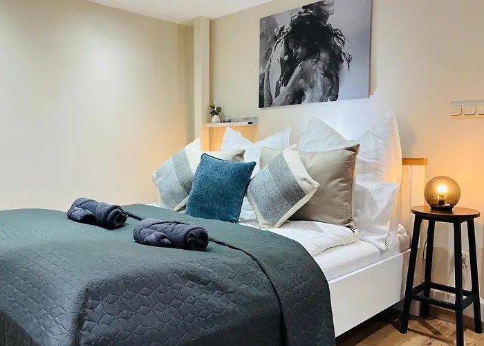 Moondayhomes - Toplocation I 4persons I Gallery Maisonette Boutique Pera